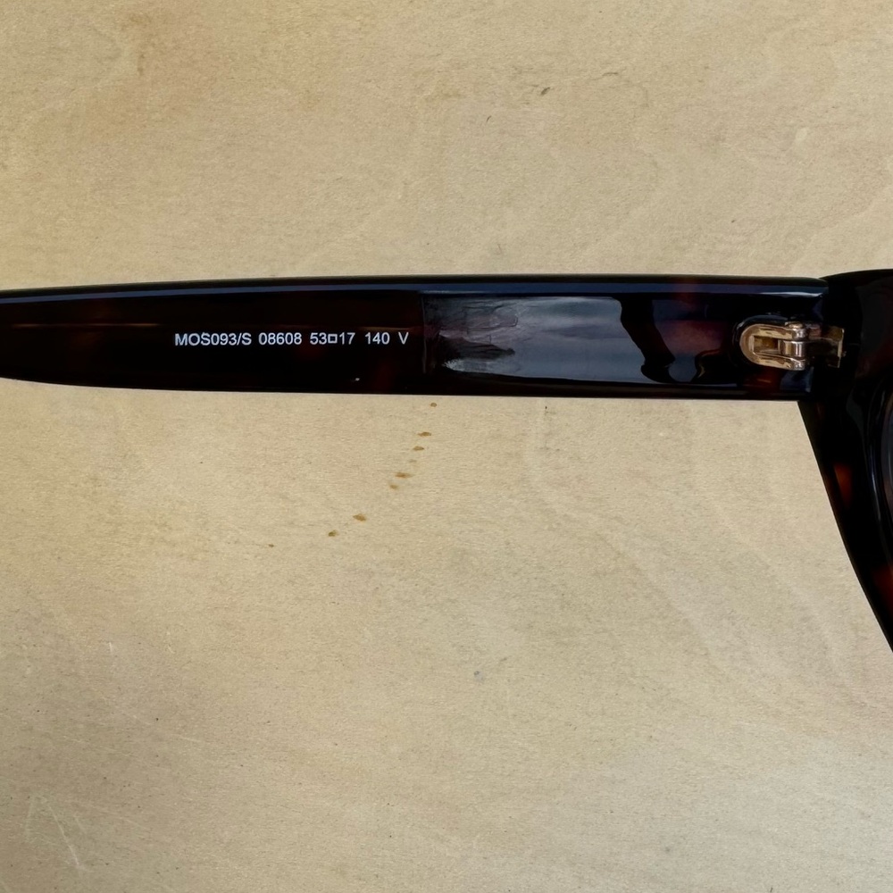 NEW Authentic Moschino Studded Cat Eye Sunglasses Tortoise - Picture 6 of 9